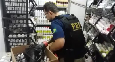PRF estoura fábrica clandestina de remédios no Paraná