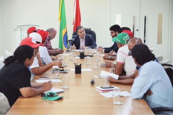 REFORMA AGRÁRIA Governador recebe lideranças de seis movimentos sociais sem-terra