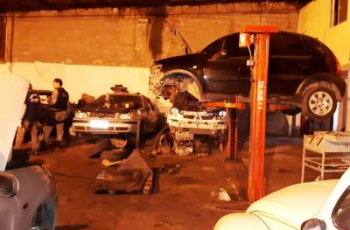 Operação policial desmantela quadrilha especializada em roubo e desmanche de veículos, em Maceió