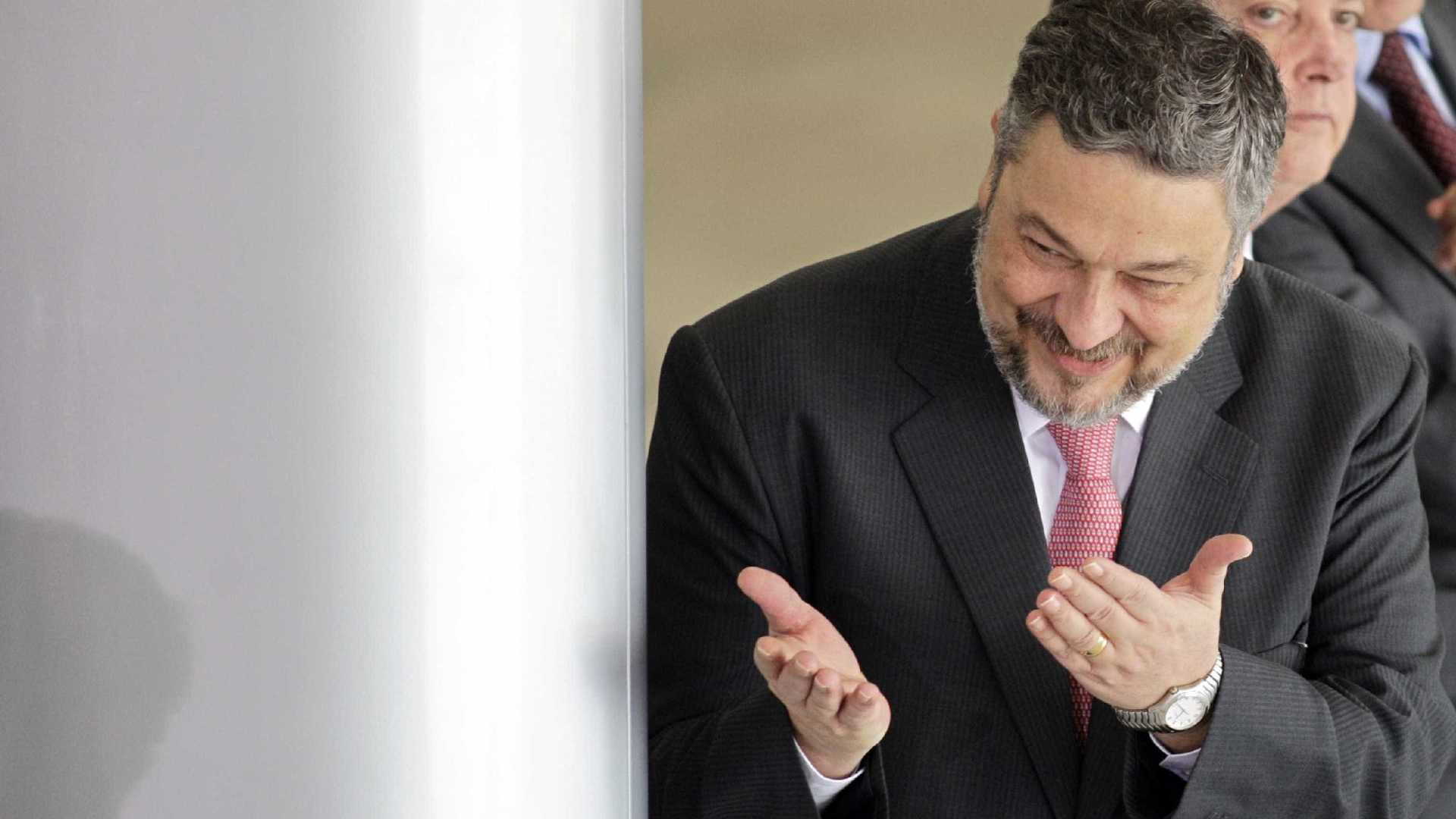 Moro quebra sigilo de delação de Palocci; Lula é citado