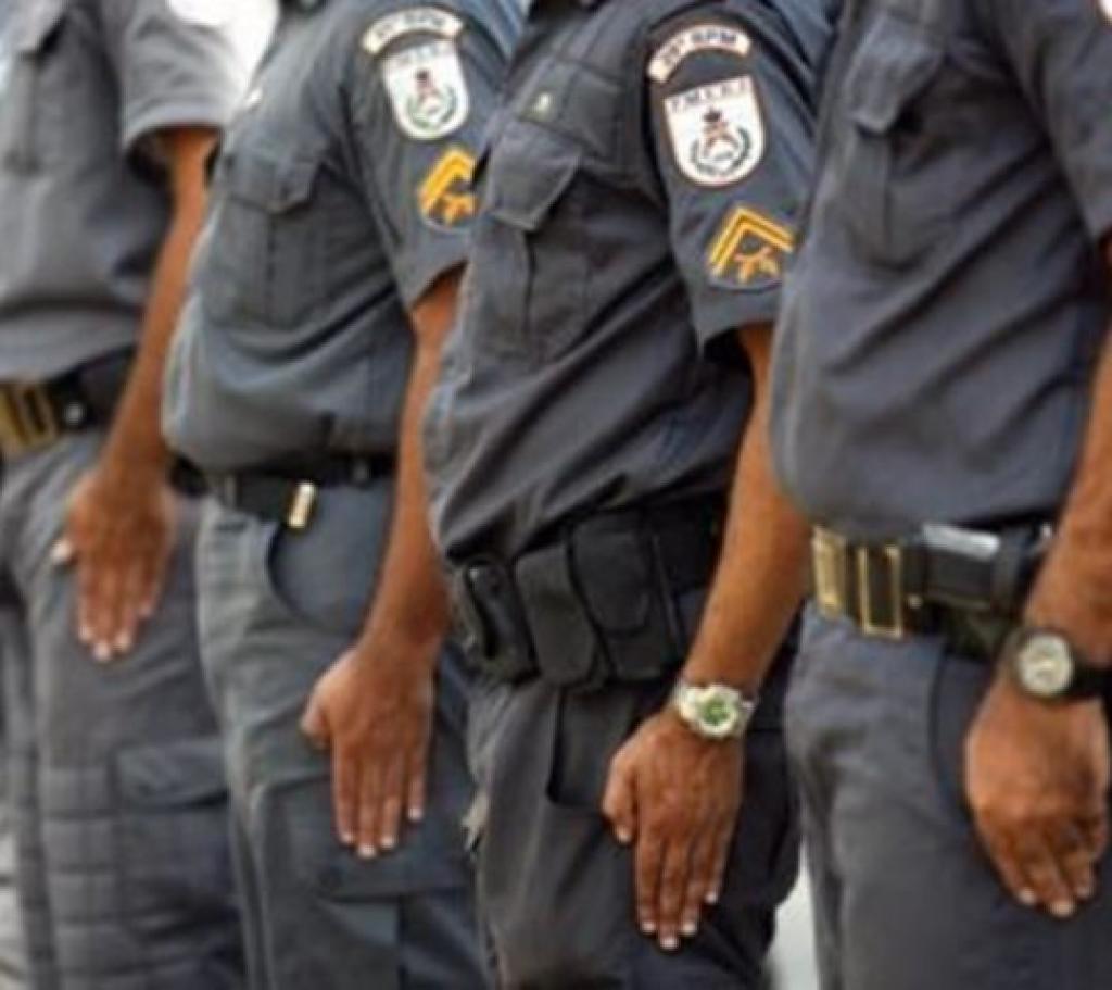 Rio de Janeiro: Policiais militares de licença médica trabalhavam em escolta