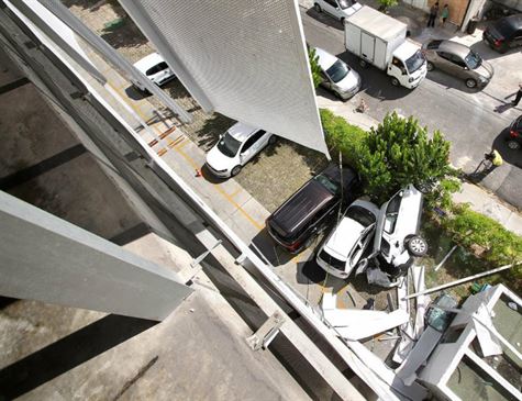 Land Rover despenca de 10 m em edifício garagem, no Pina, na Zona Sul do Recife