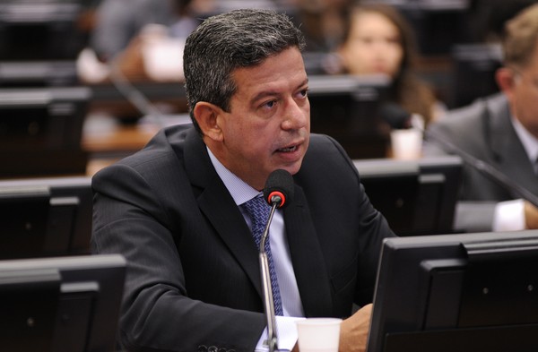 Arthur Lira deixou  candidatura a presidência da Câmara Federal