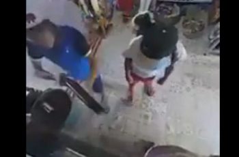 Criminosos assaltam loja de artigos religiosos com espingarda calibre 12, em Penedo; veja o vídeo