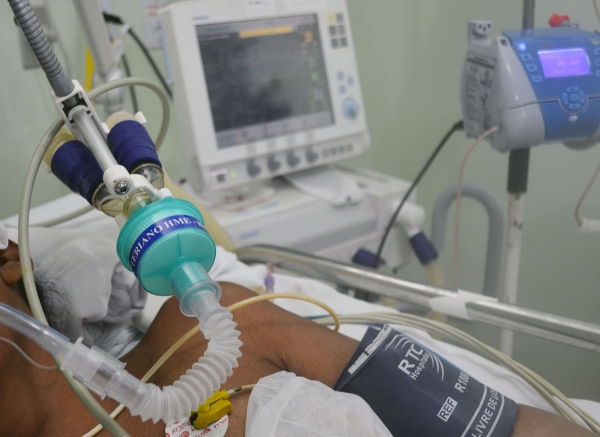 ASSISTÊNCIA À SAÚDE Hospital Helvio Auto reduz a 0 pneumonias associadas à ventilação mecânica