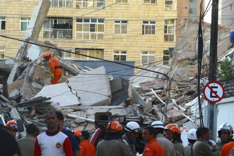 Fortaleza: veja quem são as vítimas resgatadas com vida do prédio