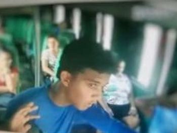 Mãe reconheceu filho em imagens divulgadas de assalto a passageiros de micro-ônibus