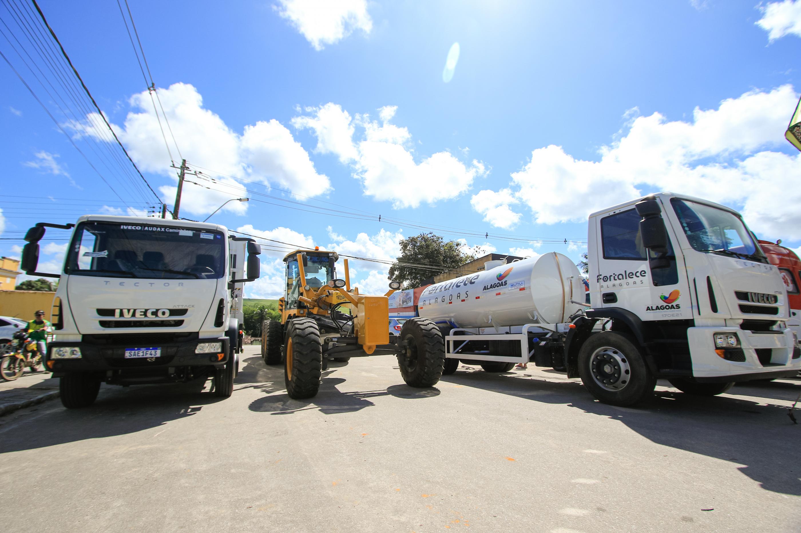 Governo de Alagoas entrega equipamentos e anuncia investimentos em Colônia