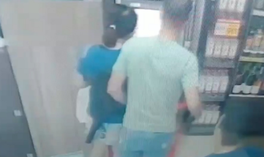 Idosos perdem R$ 17 mil em golpe do chupa-cabra; polícia divulga imagens de suspeitos